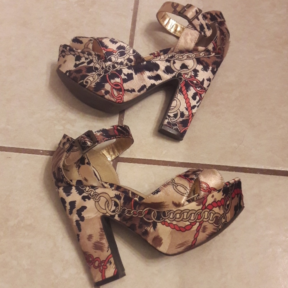 Rebels/ Satin/ Print/ Platform/ Heels